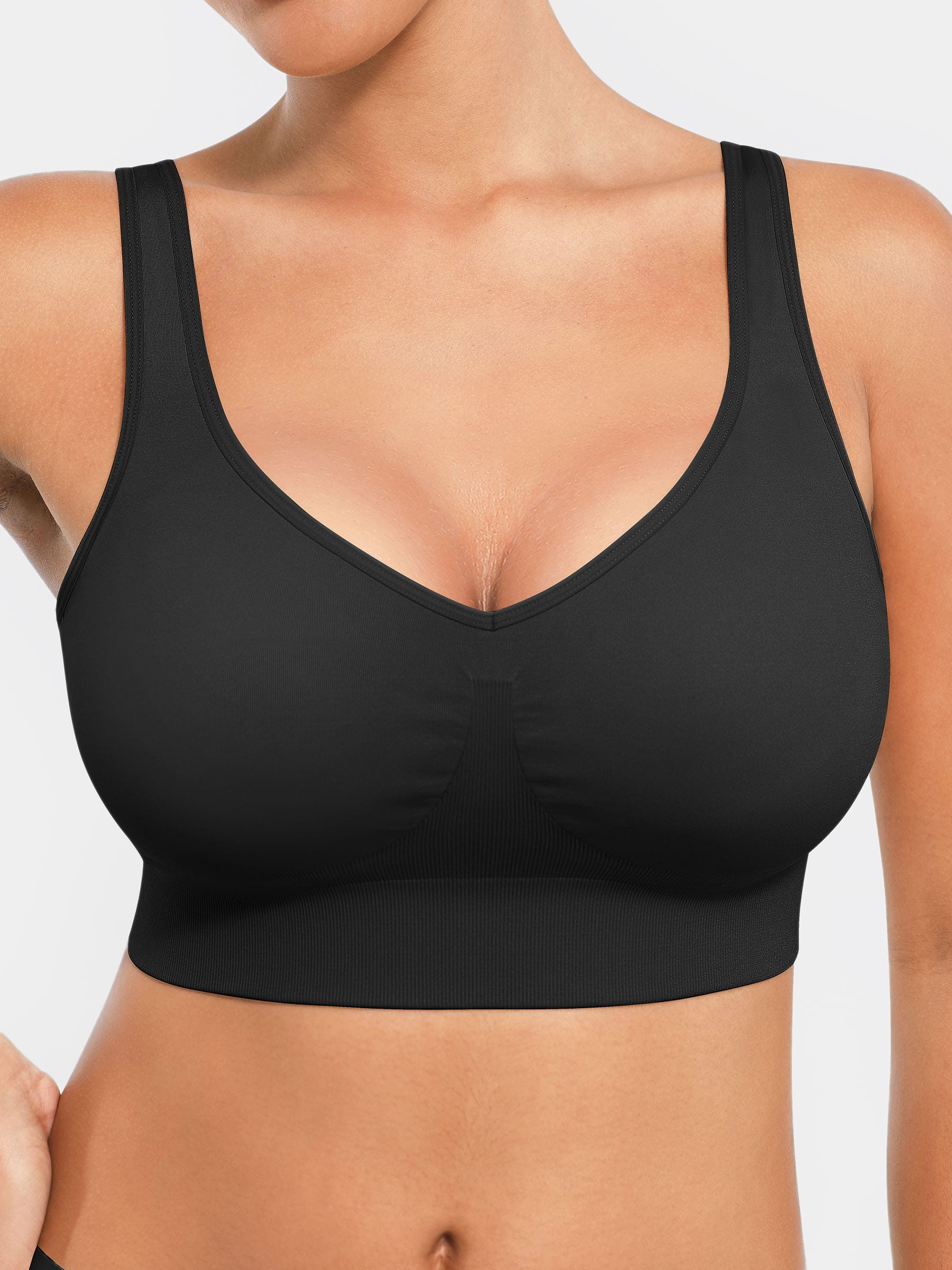Feelingirl Seamless Comfort Bra with Smoothing Support and Adjustable Straps