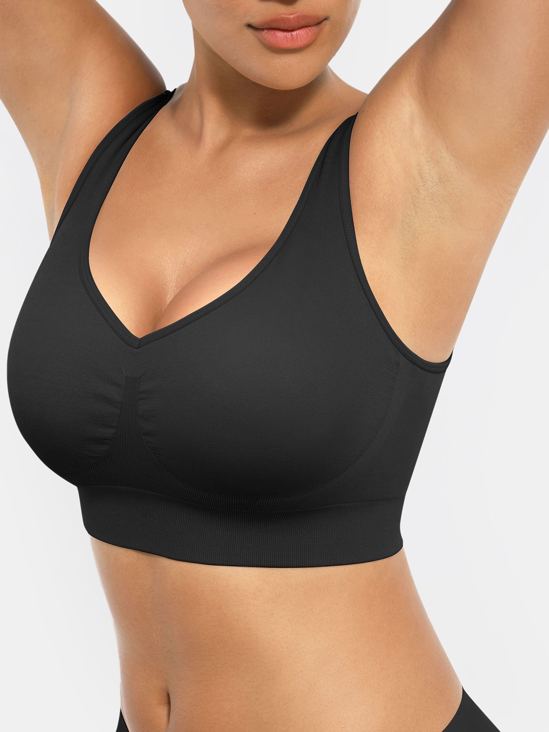 Feelingirl Seamless Comfort Bra with Smoothing Support and Adjustable Straps