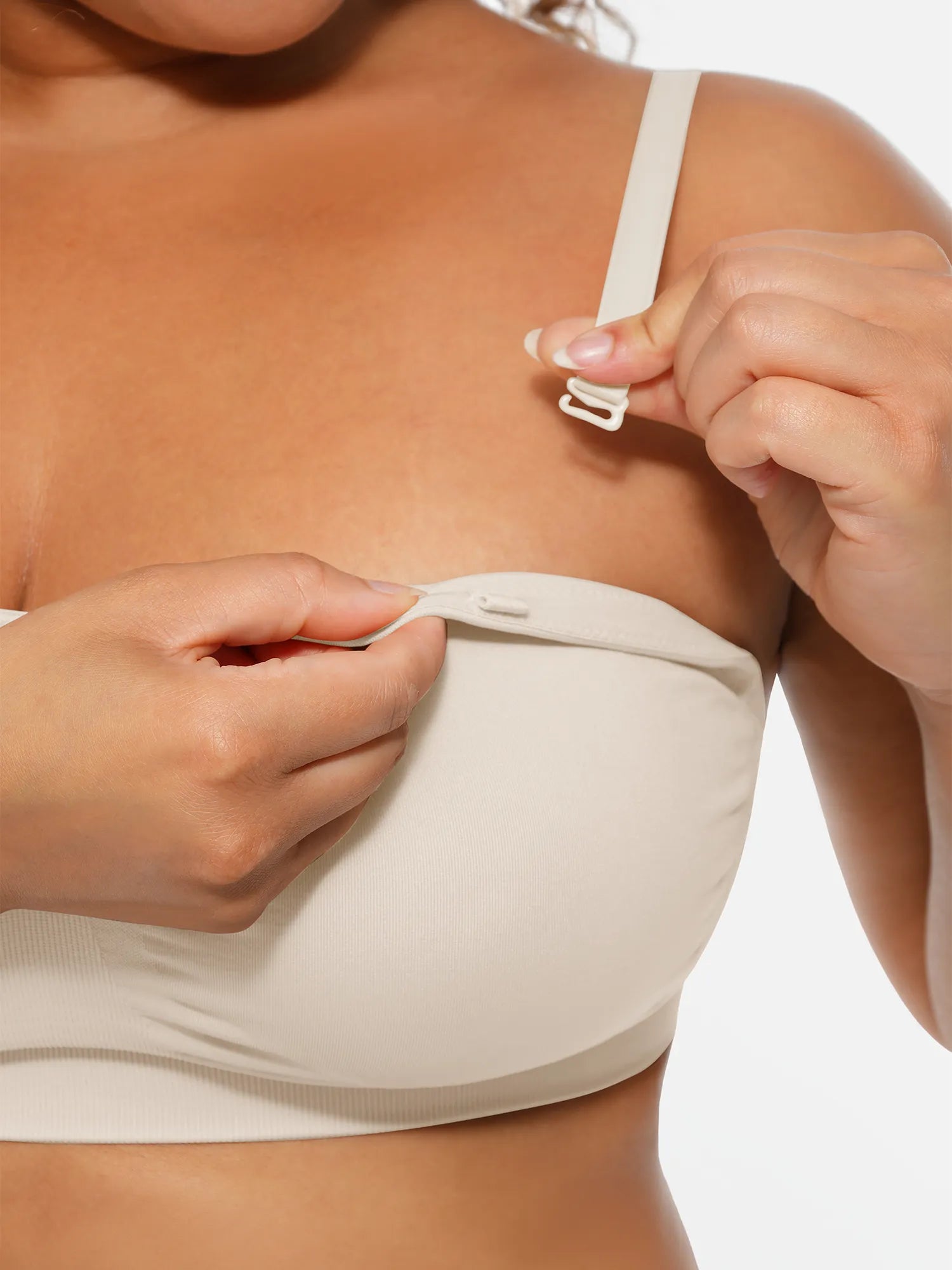 Feelingirl Seamless Strapless Anti-Slip Bra With Removable Pads