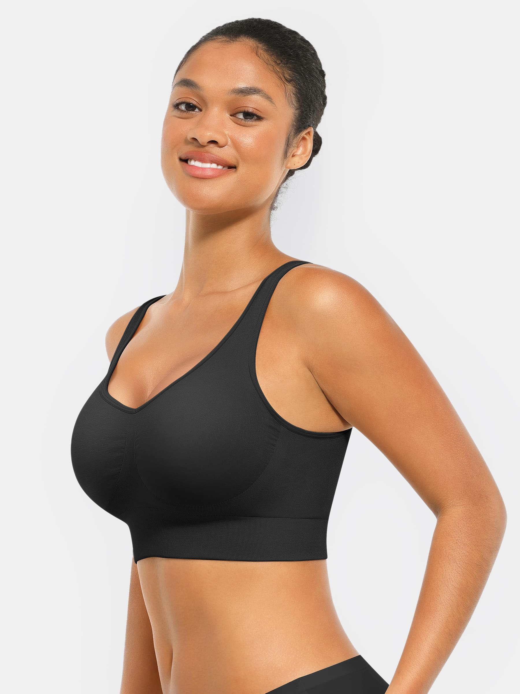 Feelingirl Seamless Comfort Bra with Smoothing Support and Adjustable Straps