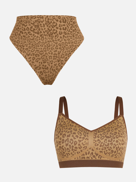 Feelingirl 1 Leopard Print Wireless Bra + 1 Mid-Waisted Leopard Panties